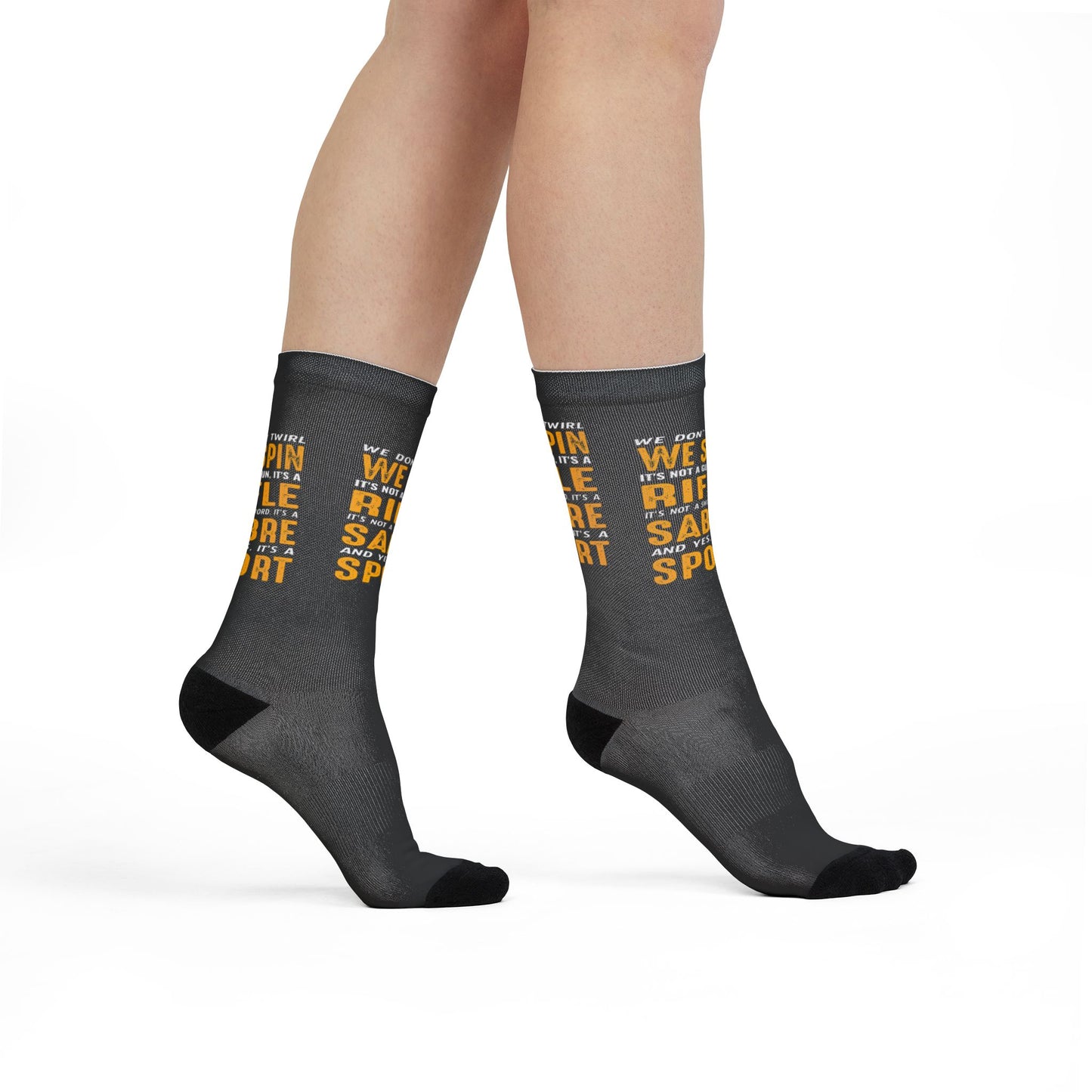 Color Guard Socken – Entwickelt für Künstler und Marschteams, „Wir wirbeln nicht, wir drehen uns“ 